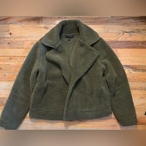 Banana Republic women’s jacket medium green teddy bear fleece open front